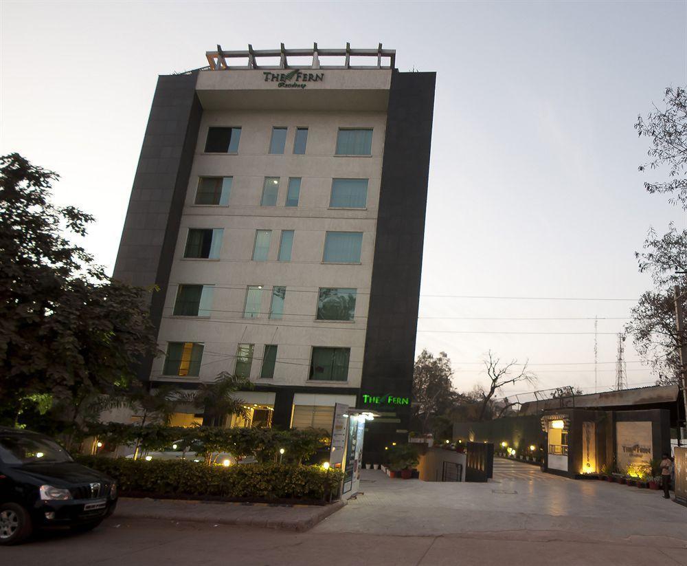 เดอะ เฟิร์น เรสซิเดนซี่ เกอร์กาออน Hotel คูร์เคาน์ ภายนอก รูปภาพ